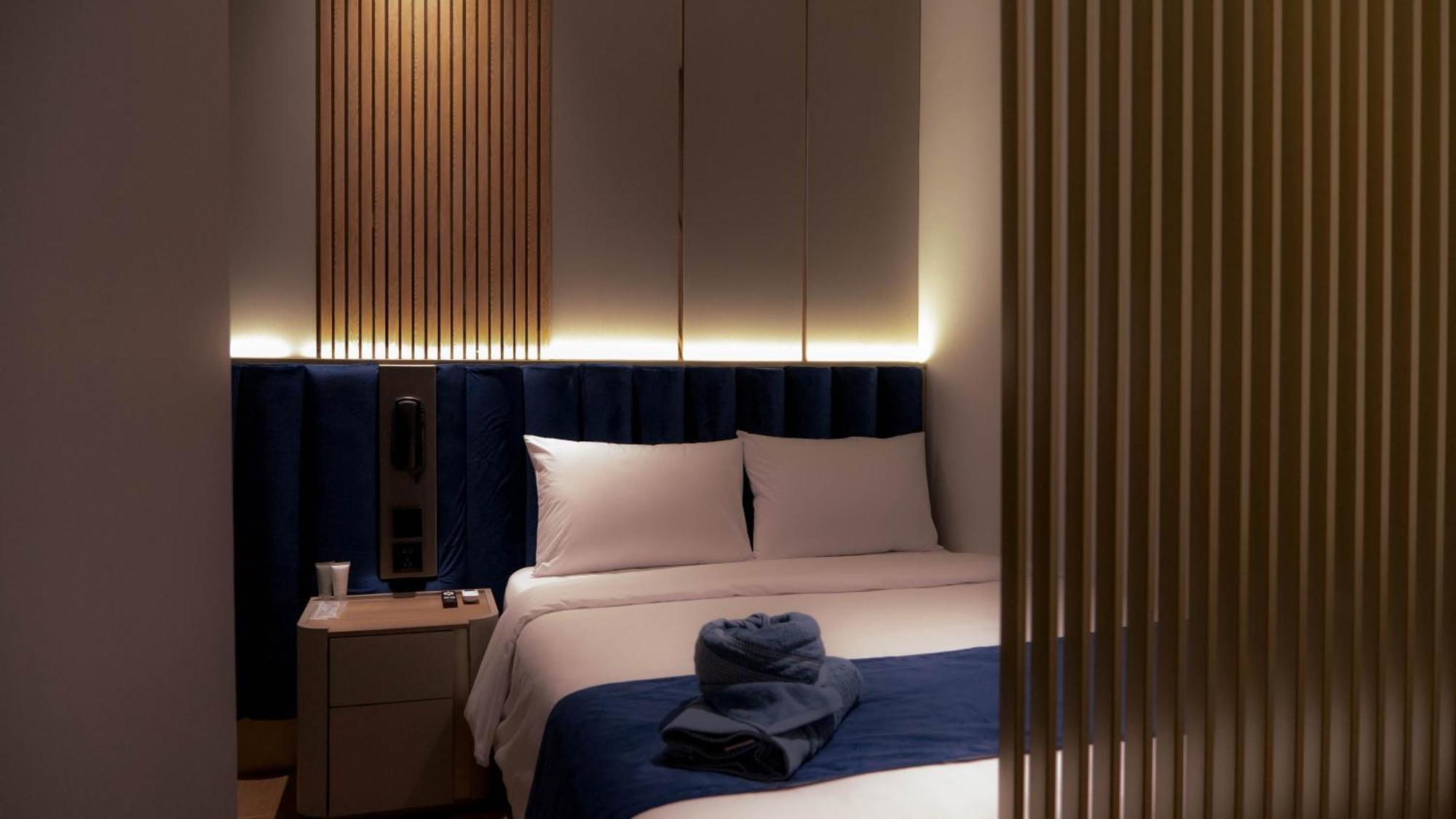 Qube Hotel By 98Hospitality Джакарта Экстерьер фото